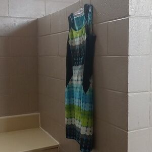 London times size 10 dots dress womans past the knee